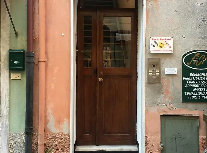 Un Posto Al Sole B&B 피날레리구레